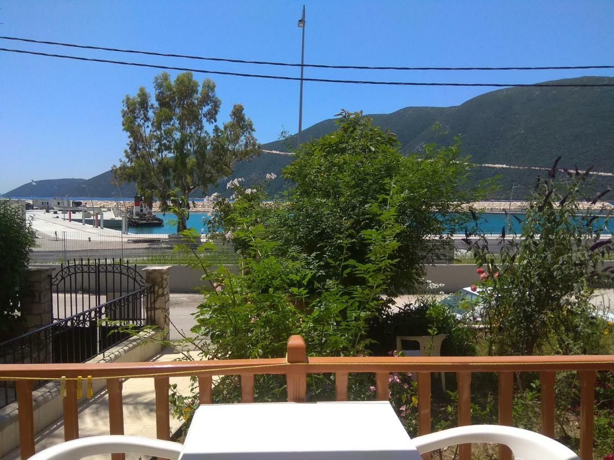 Kostas Studios II Vasiliki  Bagian luar foto